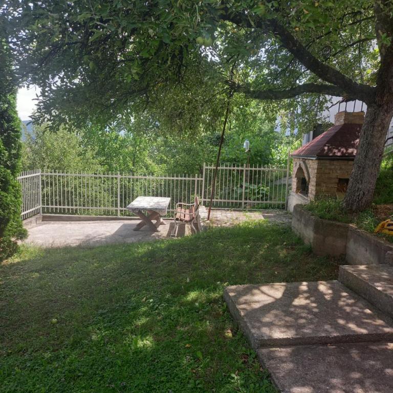 Green Garden Sarajevo - Apartman sa Pogledom na Planinu - 15