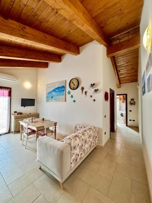 NURAS - Casa Le Ginestre - Appartamento con 2 Camere da Letto - 8