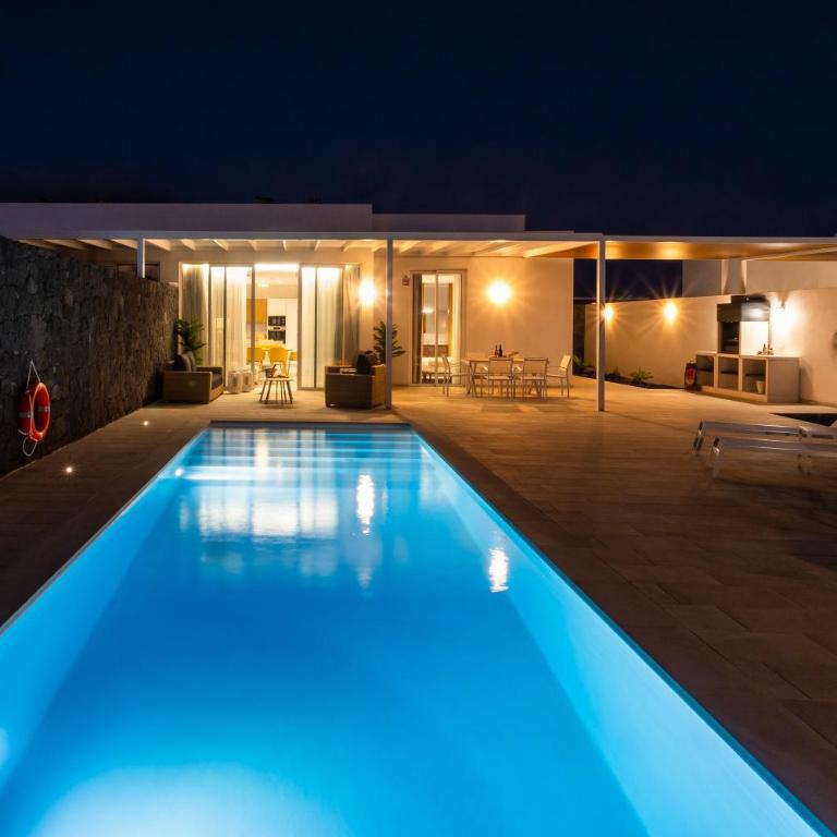 Paraiso De Jil - Three-Bedroom Villa - 32