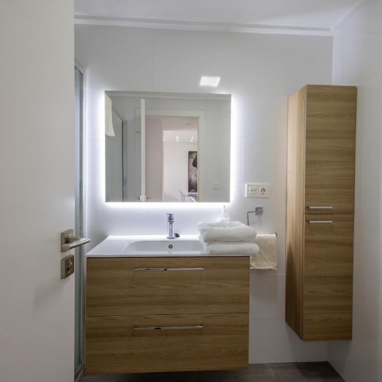 Residencia de Lujo Frente al Mar - Apartamento de 2 dormitorios - 23