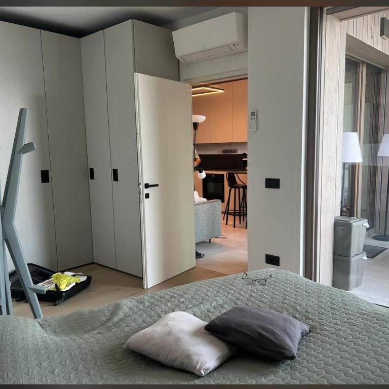 3 Zimmer Apartment am Gardasee mit traumhaften Seeblick und Pool in Torri del Benaco - Appartamento - 10