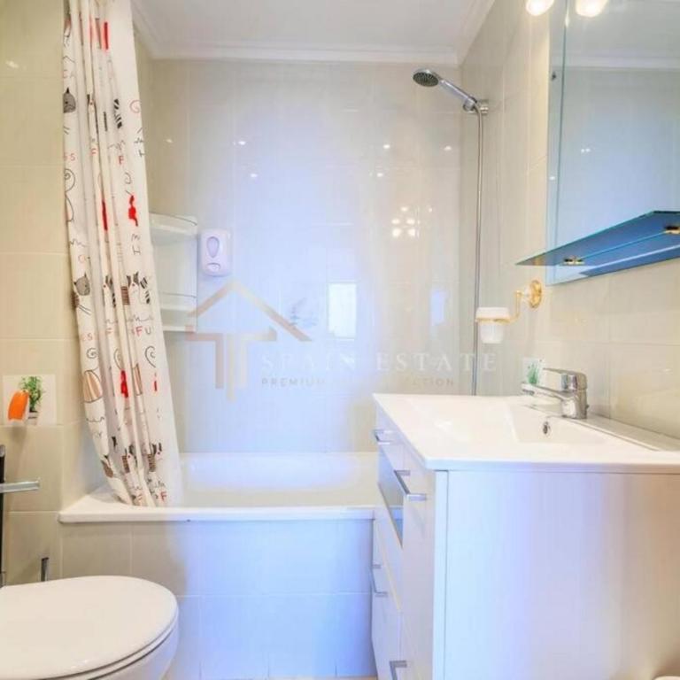 2 BR Beautiful apartment 300m from beach with pool! - Apartamento de 2 dormitorios con vistas al lago - 3