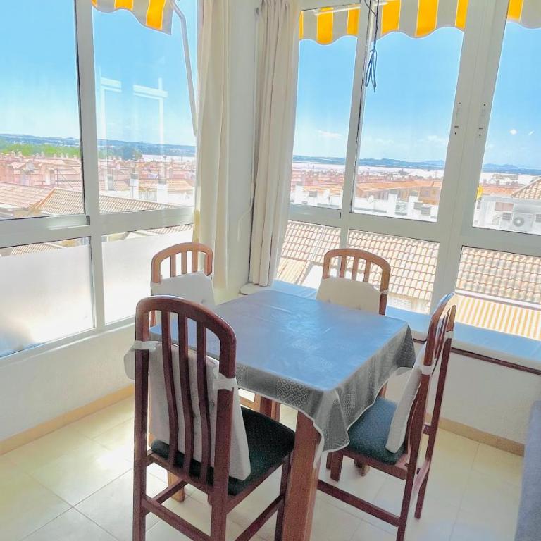 2 BR Beautiful apartment 300m from beach with pool! - Apartamento de 2 dormitorios con vistas al lago - 26