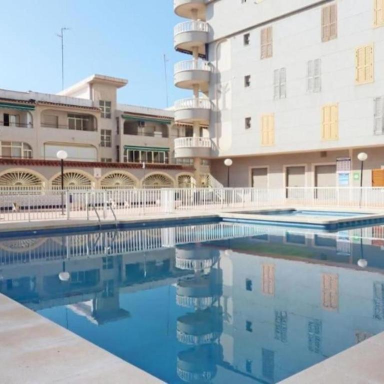 2 BR Beautiful apartment 300m from beach with pool! - Apartamento de 2 dormitorios con vistas al lago - 16