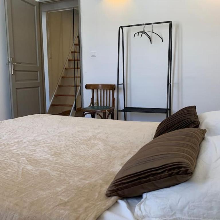 Duplex familial au cœur de la cité médiévale - Appartement - 20