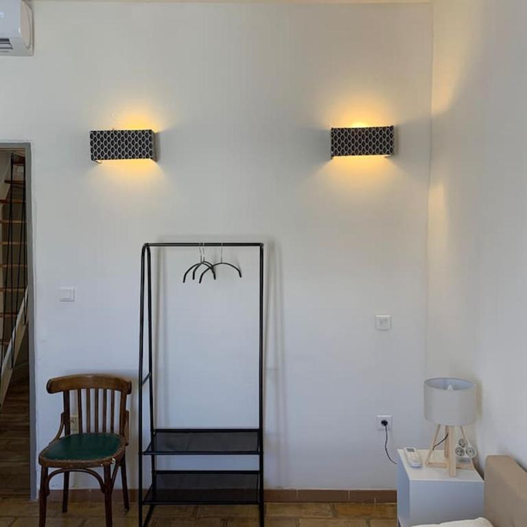 Duplex familial au cœur de la cité médiévale - Appartement - 38