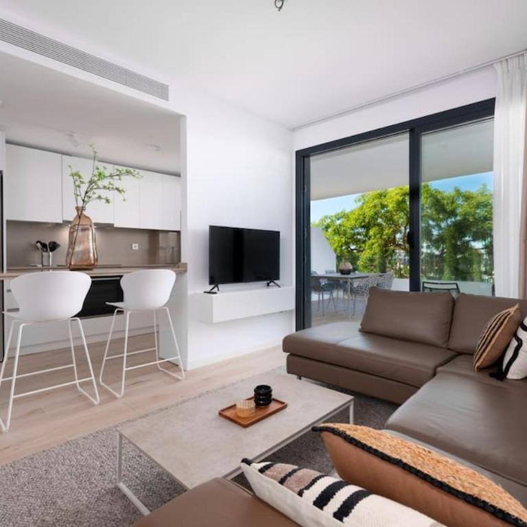 One 80 Estepona cozy apartment 'El Cambio' at walking distance to the sea - Two-Bedroom Apartment - 1