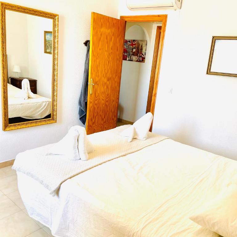 2 BR Beautiful apartment 300m from beach with pool! - Apartamento de 2 dormitorios con vistas al lago - 22