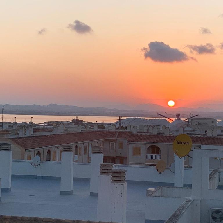 2 BR Beautiful apartment 300m from beach with pool! - Apartamento de 2 dormitorios con vistas al lago - 30