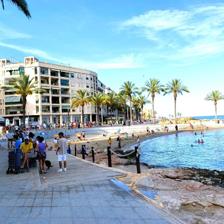 2 BR Beautiful apartment 300m from beach with pool! - Apartamento de 2 dormitorios con vistas al lago - 32