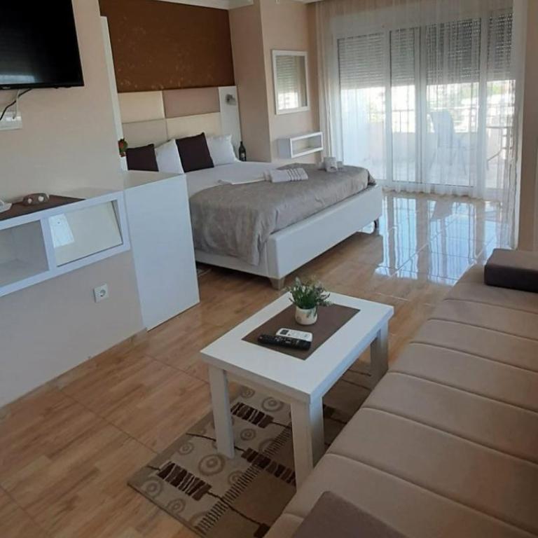 Apartmants Elisa - Deluks Dvokrevetna Soba sa Bračnim Krevetom/Zasebnim Krevetima - 3