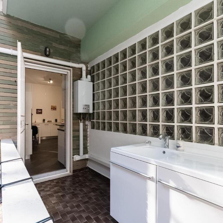 -QUADRILOCALE IN CENTRO-Vicino alla spiaggia - Apartamento de 2 dormitorios - 53