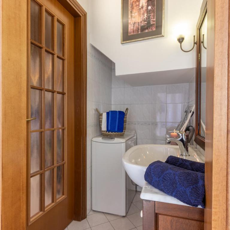 ArteLaguna - Appartamento con 2 Camere da Letto e con Vista Montagna - 16