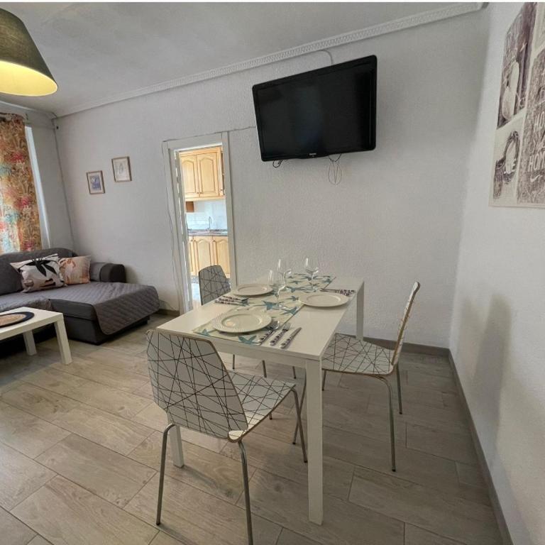 MALVARROSA BEACH FAMILIAR - Four-Room Apartment - 20
