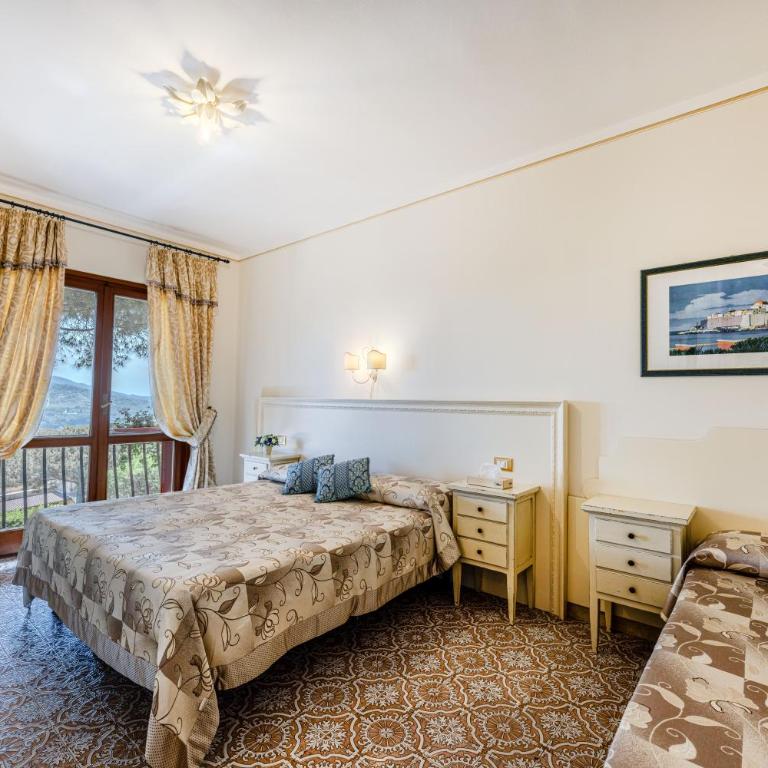 Villa Capitorsola - Deluxe Triple Room - 4