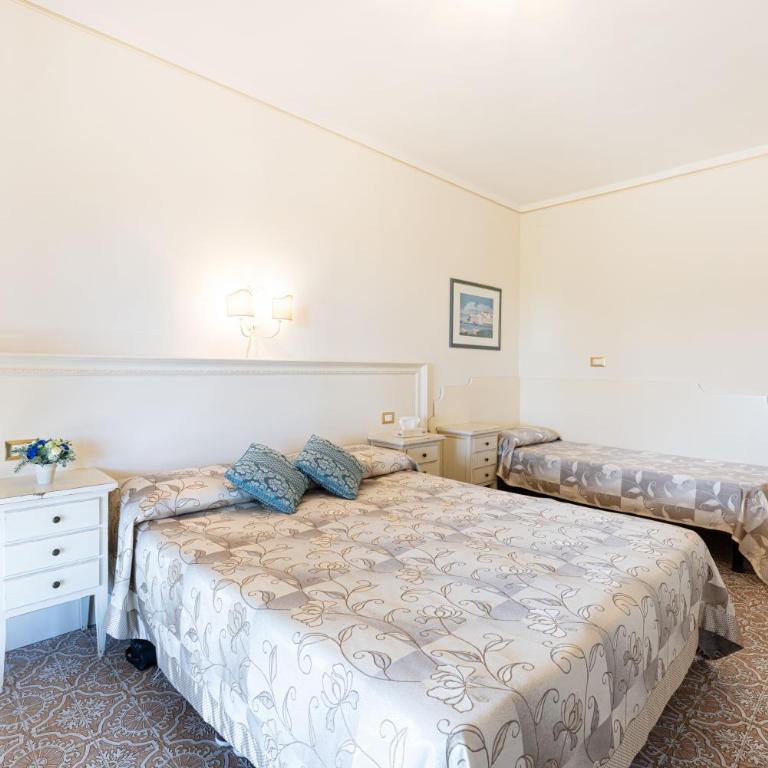 Villa Capitorsola - Deluxe Triple Room - 10