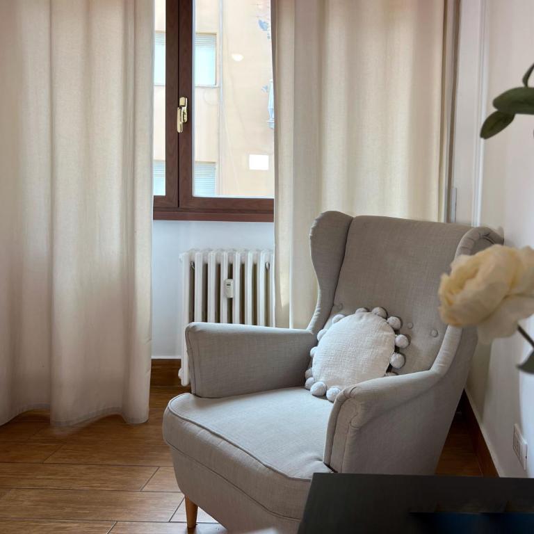 Fall in love with Roma Vaticano - 5 Minutes from the Vatican - balcony with a view - Appartamento Premium con 3 Camere da Letto e Balcone - 22