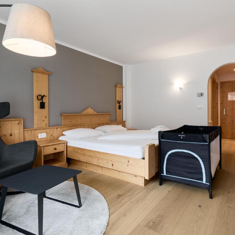 Wellness-Sporthotel Ratschings - Double Room with Balcony - 19