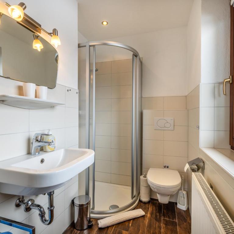 Hornergut - Two-Bedroom Apartment with Balcony - 17