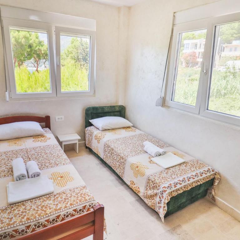 Ratac Eco Guest House - Četvorokrevetna Soba s Terasom - 18