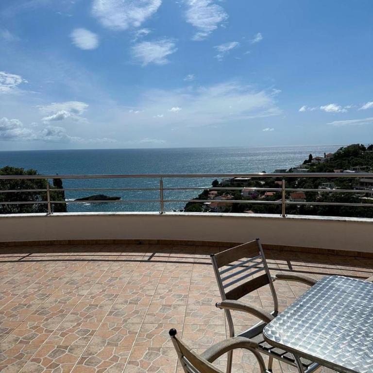 Nikić Apartments - Two-Bedroom Apartment with Balcony and Sea View - 10