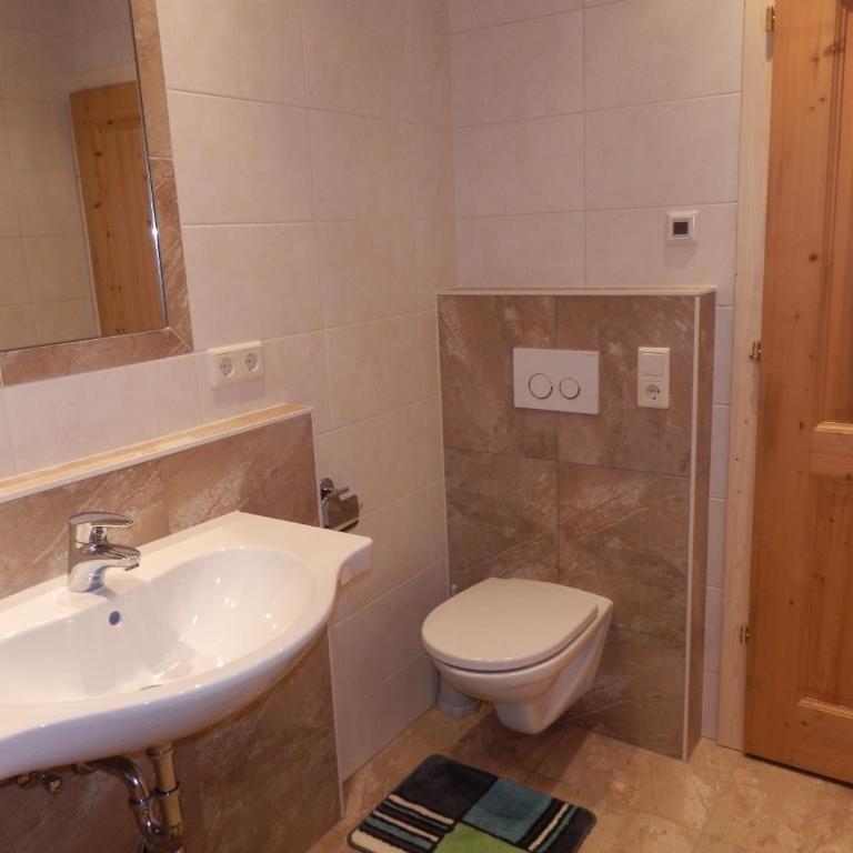 Schloßburg Reiserhof - Two-Bedroom Apartment with Balcony - 5