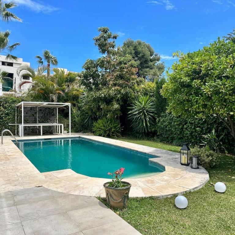 Stunning villa near the beach - Villa - 20