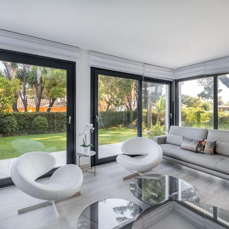 Stunning villa near the beach - Villa - 26