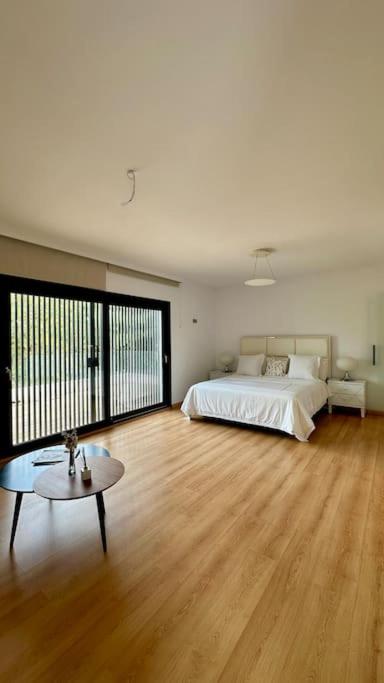 Stunning villa near the beach - Villa - 28