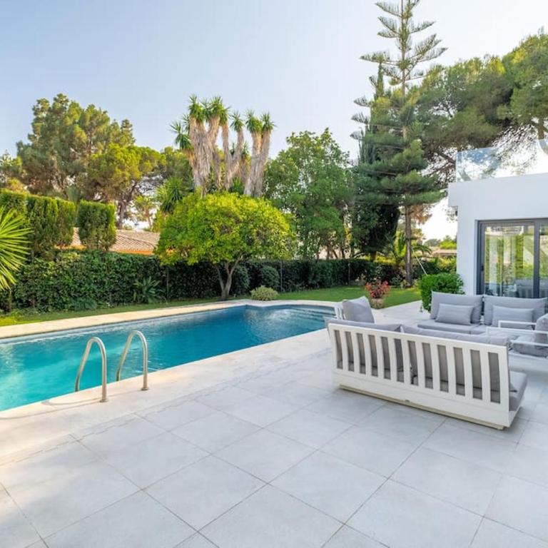 Stunning villa near the beach - Villa - 47