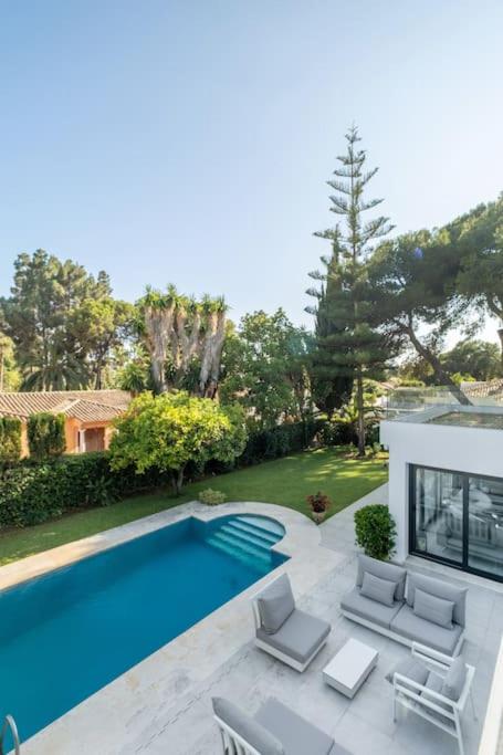 Stunning villa near the beach - Villa - 55