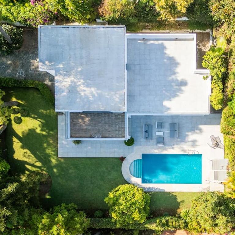 Stunning villa near the beach - Villa - 61