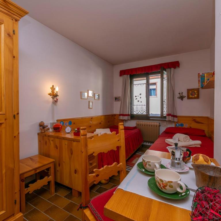Casa Cisi ski in-Ski out 20m - Happy Rentals - Appartamento con Vista Montagna - 11