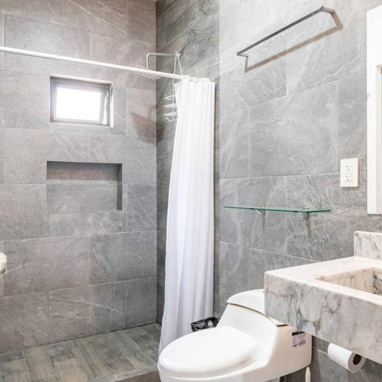 Hermoso Depa Ejecutivo en el Corazon de Mazatlán - One-Bedroom Apartment - 2