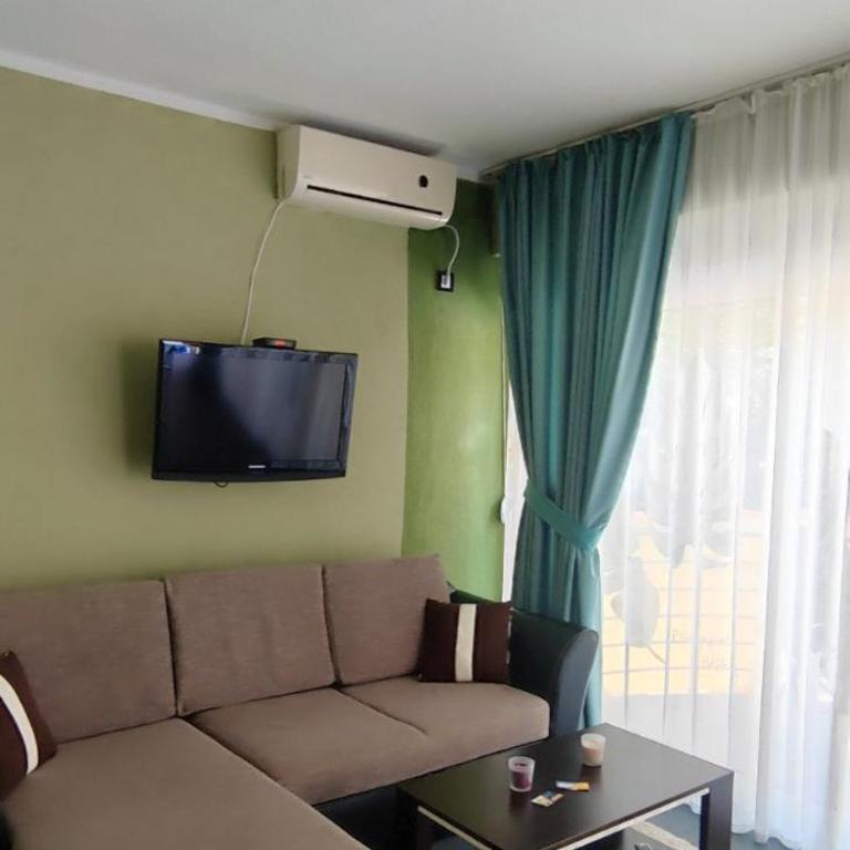 Crypto House G - Apartment with Pool View - 12
