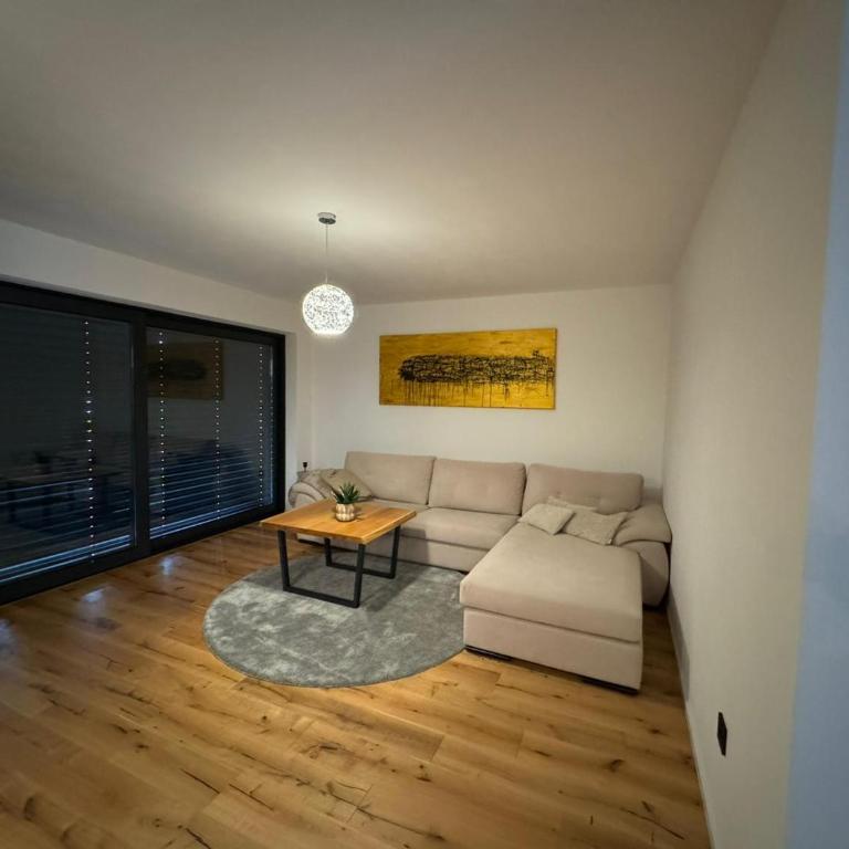 Villa Modern - Three-Bedroom Townhouse - 9