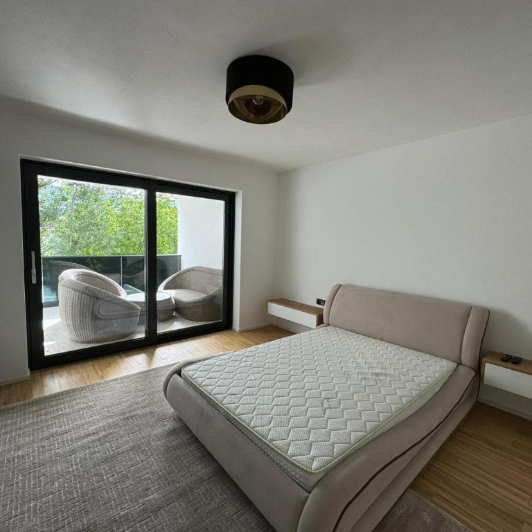 Villa Modern - Three-Bedroom Townhouse - 14