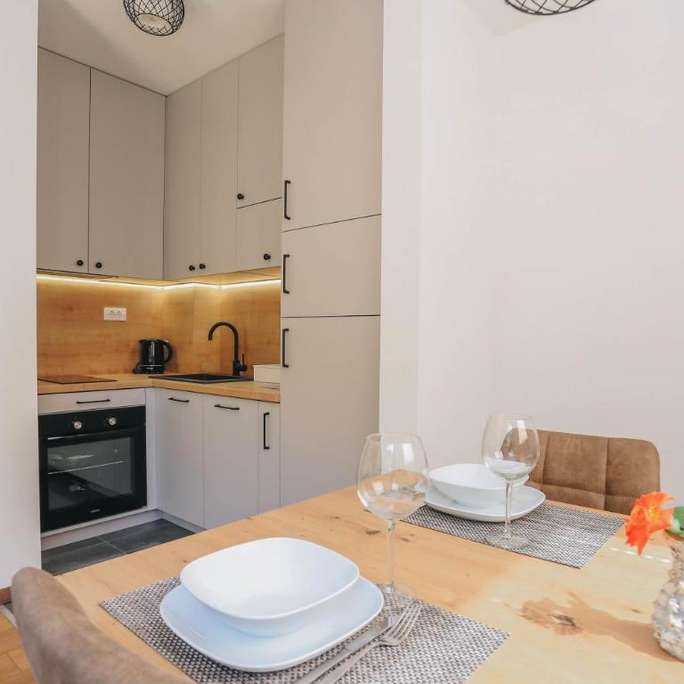 Toplish 1 Top holiday in Budva - Apartman sa 1 Spavaćom Sobom - 12