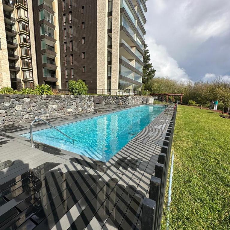 Exclusivo depto en Parque Pinares primera línea lago - Two-Bedroom Apartment - 31