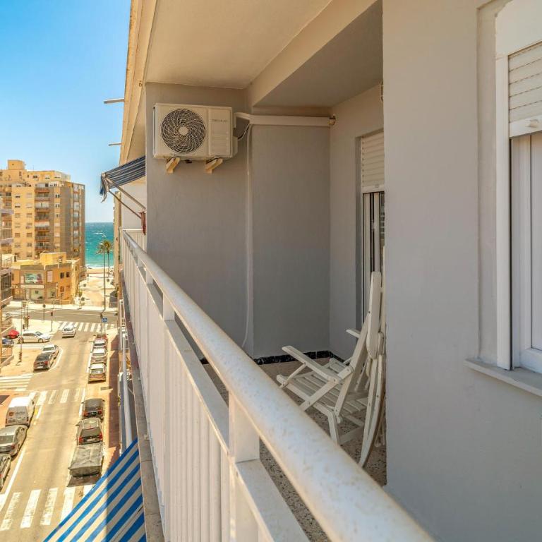 Apartamento En Almería - Apartamento de 3 dormitorios - 1