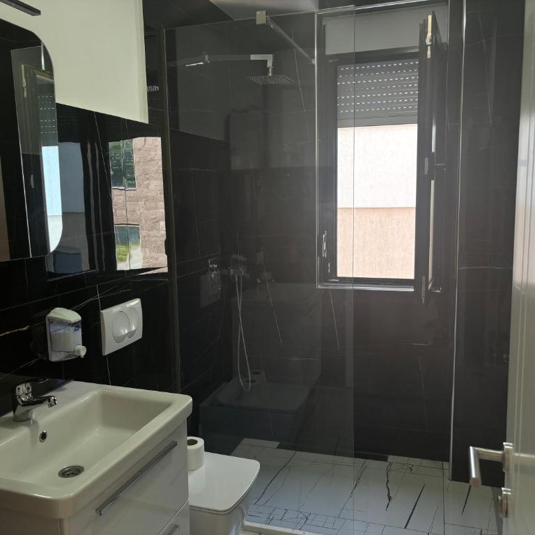 Royal City View Luxury Apartments - Apartment - 7