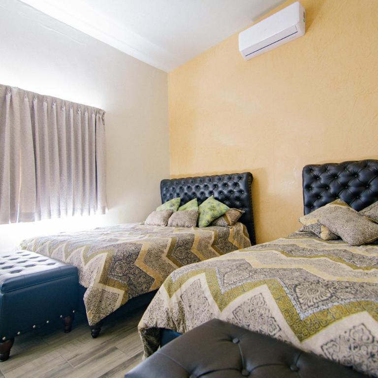 Quinta San Carlos Ensenada - Habitación Doble con baño privado - 2 camas - 2