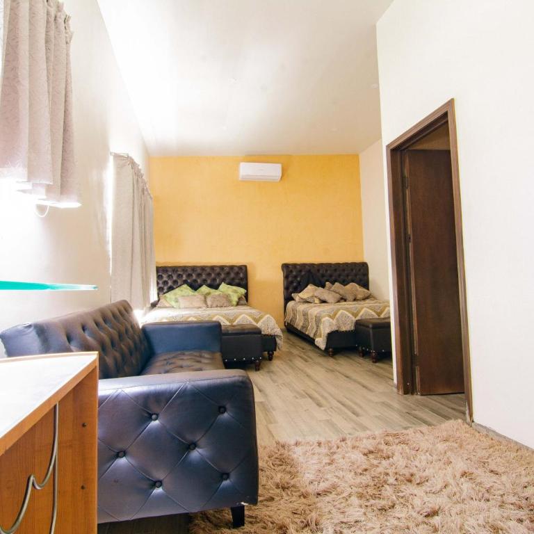 Quinta San Carlos Ensenada - Habitación Doble con baño privado - 2 camas - 6