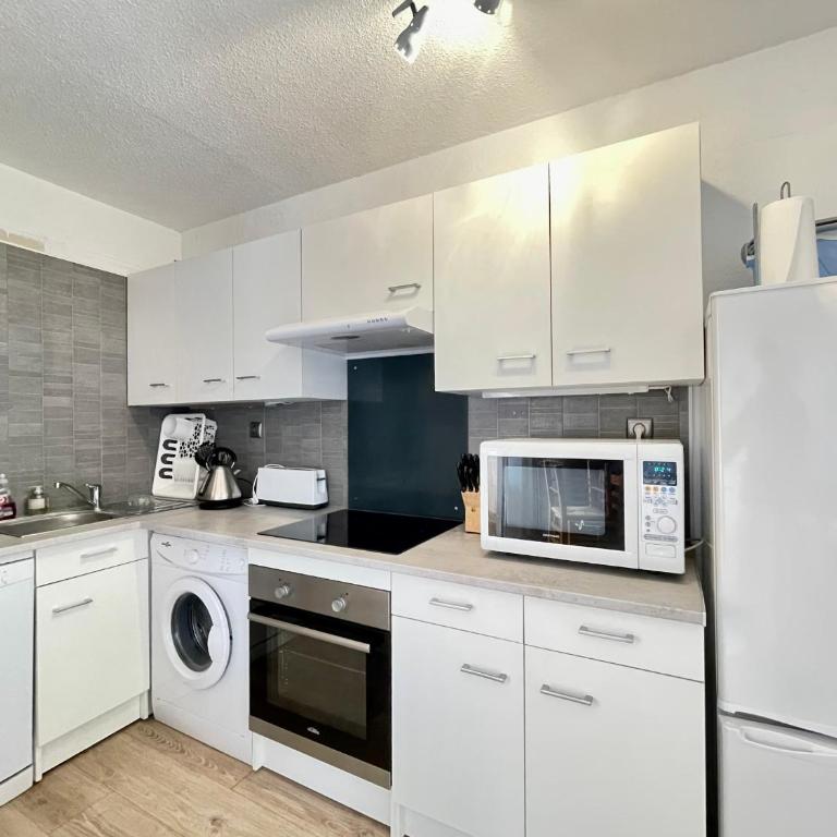 Appartement T3 face à la mer avec terrasse et parking privé à Sète - FR-1-338-587 - Apartment - 3