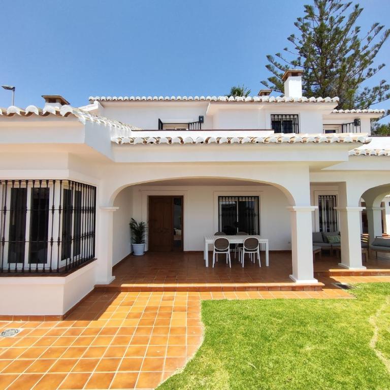 Evans Realty AV Villa & Piscina & Bbq & Chill Out - Villa con piscina privada - 28