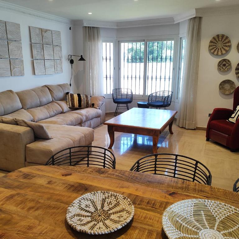 Evans Realty AV Villa & Piscina & Bbq & Chill Out - Villa con piscina privada - 4
