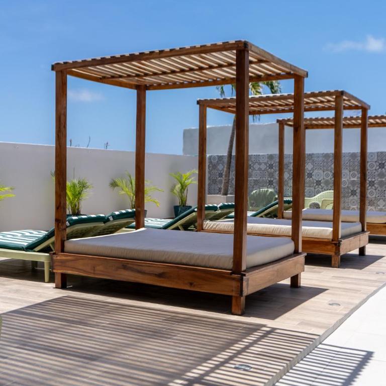Downtown Penthouse with Private Pool, Rooftop Pool and Gym, short distance from Beaches, Restaurants & Nightlife - Apartamento de 2 dormitorios - 87