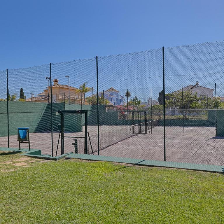Lorcrisur Apt Near Puerto Banus - Apartamento de 2 dormitorios - 29
