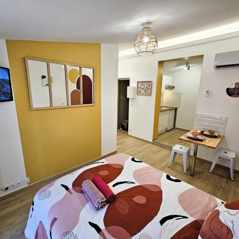 Tout confort ! Centre-ville, Climatisation, Parking, Wifi, Calme, TV - Apartamento de 1 dormitorio - 13