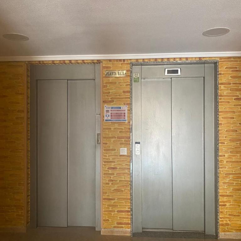 Acogedor apartamento en zona residencial con piscina - Apartamento de 2 dormitorios - 17